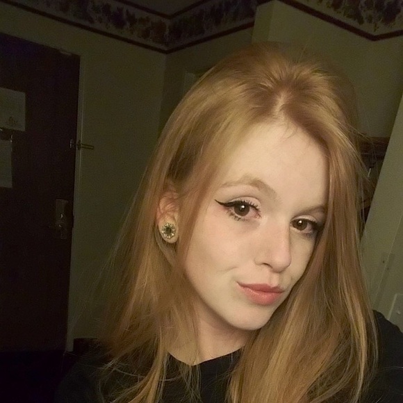 Meet your Posher, Kimberlee - Picture 1 of 1